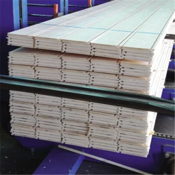 Elosbois Structures Et Toitures Planche De Rive Sapin Nord C+R - Traité Classe 3 Vert - 21x195 Mm